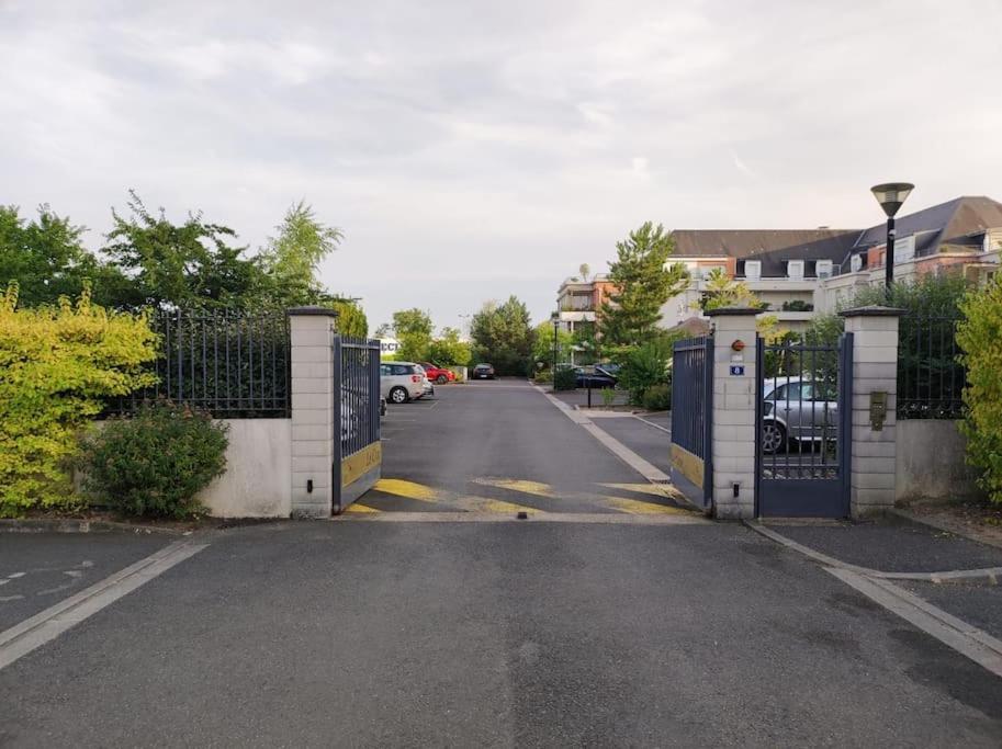 Appartamento Voyage En Touraine Fondettes Esterno foto